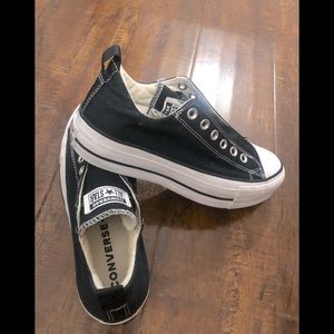 Chuck Taylor All Star Platform Black & White Sneakers - Like New Size 7